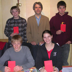 Hans Feuß mit den vier neuen Mitgliedern: Bastian Eiling (hinten links), Stefan Tönshoff (h.r.), Hannes Koberg (v.l.) und Kathrin Wiesbrock (v.r.)