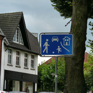 Testphase mit Ausweitung des verkehrsberuhigten Bereichs zwischen Dr.-Pieke-Straße und Brentrups Garten